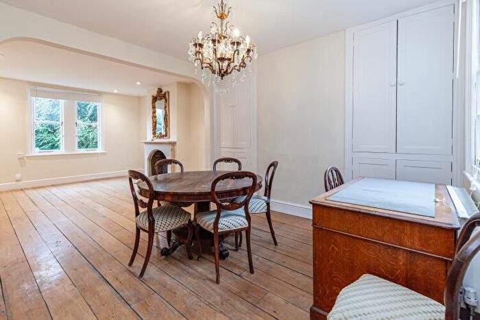 2 Bedroom Terraced House To Rent In Richmond Road, Oxford, OX1