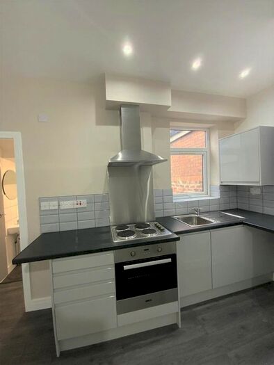 1 Bedroom Flat To Rent In Town Row, Liverpool, L12