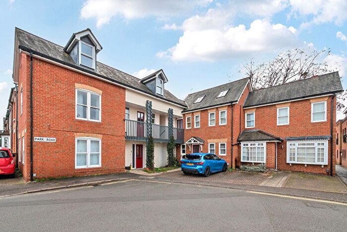 2 Bedroom Flat For Sale In Park Road, Guildford, GU1