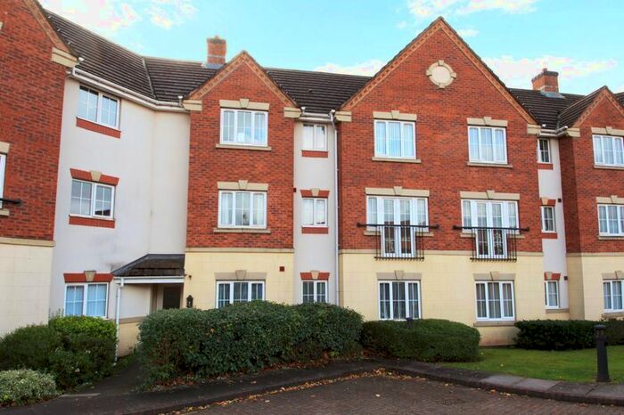 2 Bedroom Flat To Rent In Finchale Avenue, Priorslee, Telford, TF2