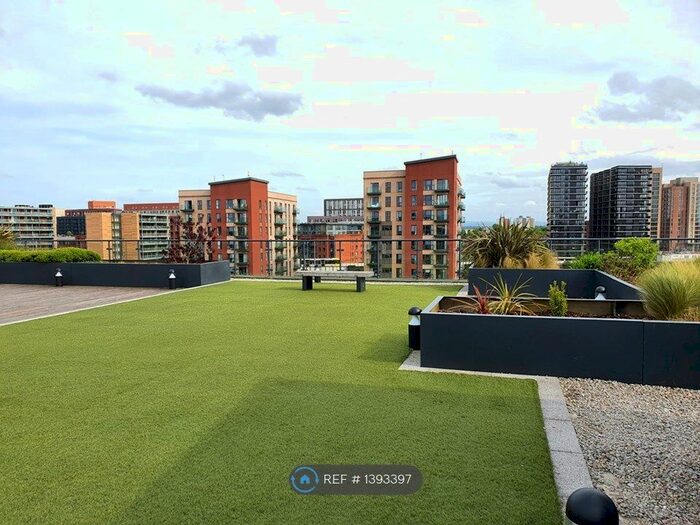 2 Bedroom Flat To Rent In Bridgewater Point, Salford, M5