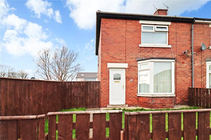2 Bedroom Semi Detached House For Sale In Mullen Road, Wallsend, Tyne And Wear, NE28