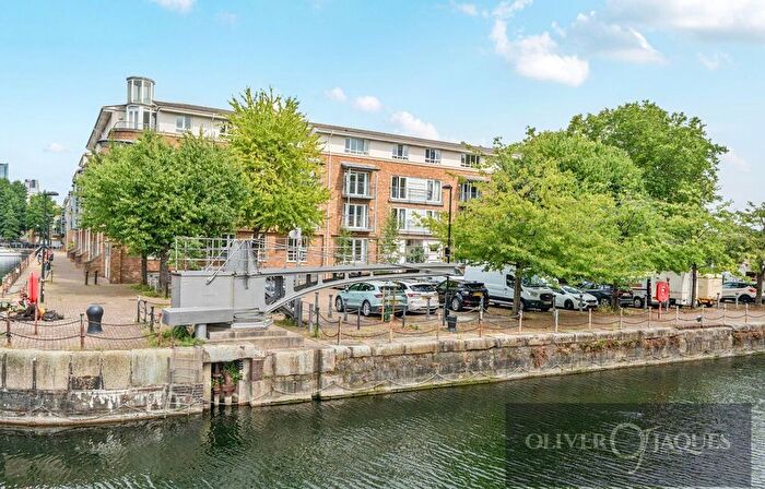 2 Bedroom Flat For Sale In Rainbow Quay, London, SE16