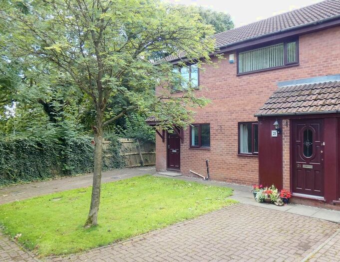 2 Bedroom Flat To Rent In Golf View, Ingol, Preston, PR2