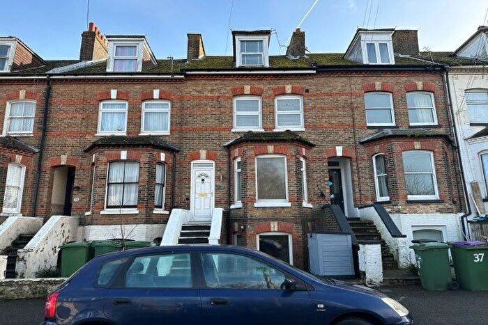 2 Bedroom Maisonette To Rent In Coolinge Road, Folkestone, CT20