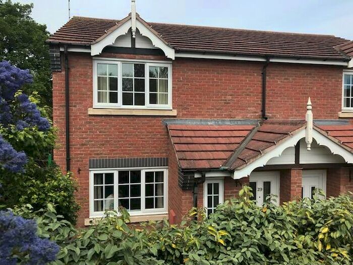 3 Bedroom Semi-Detached House To Rent In Portrush Drive, Grantham, NG31