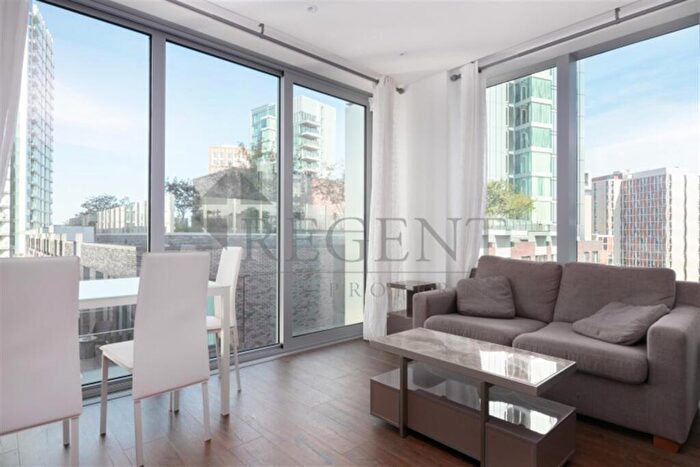 Apartment To Rent In Neroli House, Piazza Walk, E1