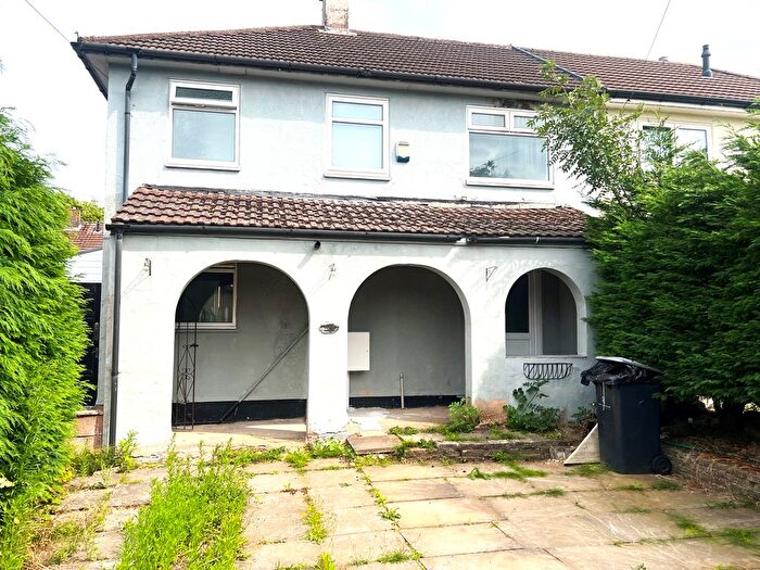 3 Bedroom Semi-Detached House To Rent In Pasley Road, Leicester, LE2