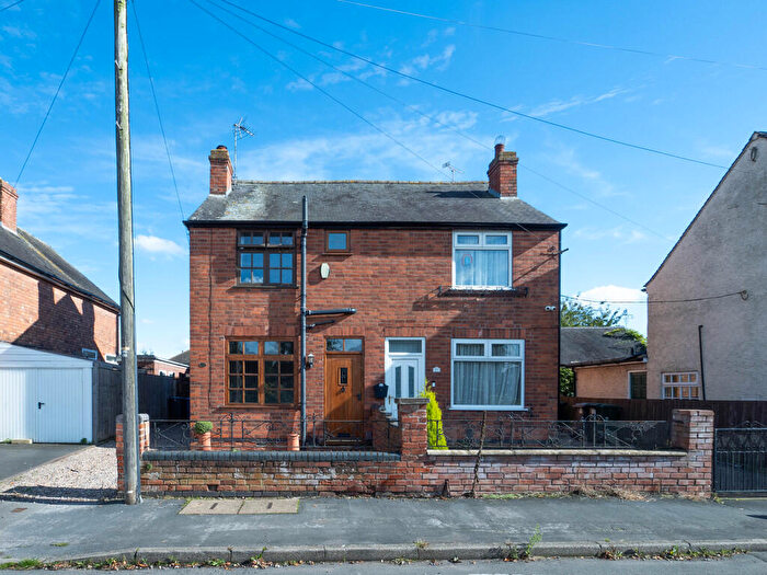 2 Bedroom Semi-Detached House To Rent In Leake Road, Gotham, NG11