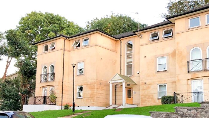 2 Bedroom Flat To Rent In Elmgrove Park, Elmgrove Road, Cotham, Bristol, BS6