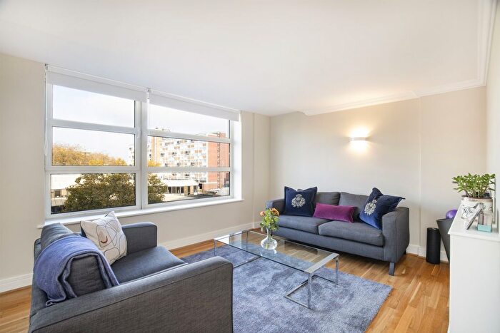 3 Bedroom Flat For Sale In Consort Rise House, - Buckingham Palace Rd, Belgravia, Westminster, London, SW1W