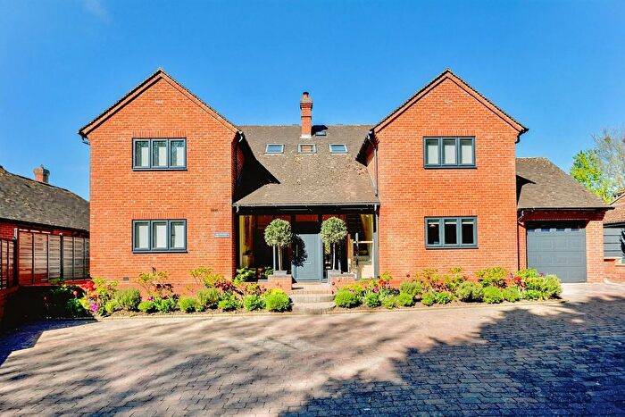 5 Bedroom Detached House For Sale In Charles Court, Buckden, Huntingdon, PE19
