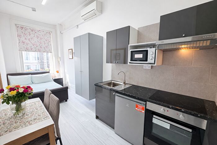 Studio To Rent In Cromwell Road, London, SW7