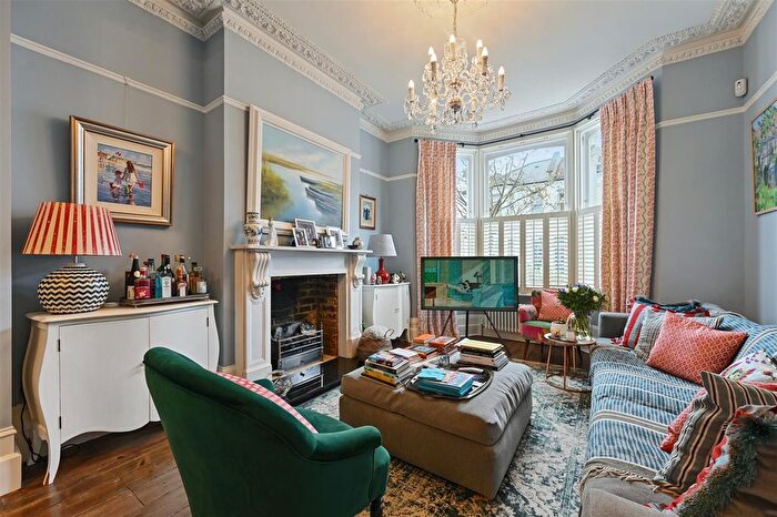 5 Bedroom Terraced House For Sale In Ethelden Road, London, W12