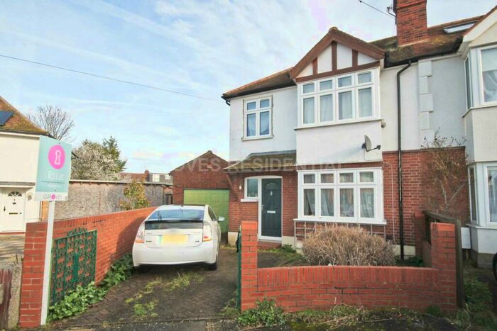 3 Bedroom Semi-Detached House To Rent In Long Walk, New Malden, KT3