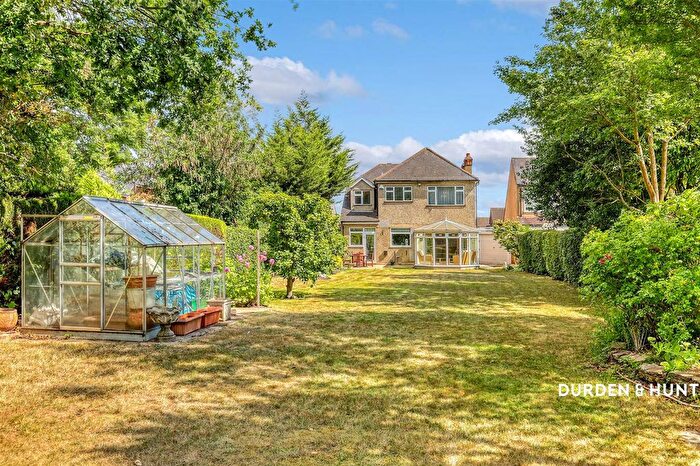 4 Bedroom Detached House For Sale In Curtis Road, Hornchurch, RM11