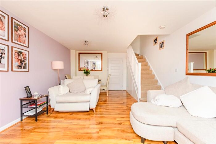 2 Bedroom Terraced House For Sale In Laurence Rise, Dartford, Kent, DA2