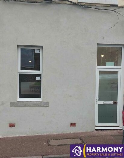 Studio To Rent In Market Street, Torquay, TQ1