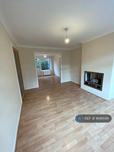 3 Bedroom Semi-Detached House To Rent In Ladbrooke Crescent, Nottingham, NG6