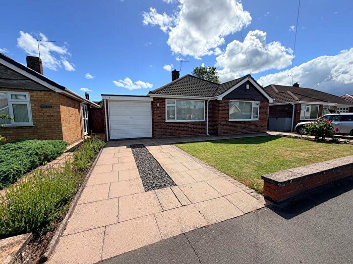2 Bedroom Detached House For Sale In Clay Avenue, Nuneaton, CV11