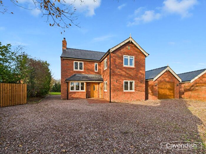 4 Bedroom Detached House For Sale In Gatesheath Lane, Tattenhall, Chester, CH3
