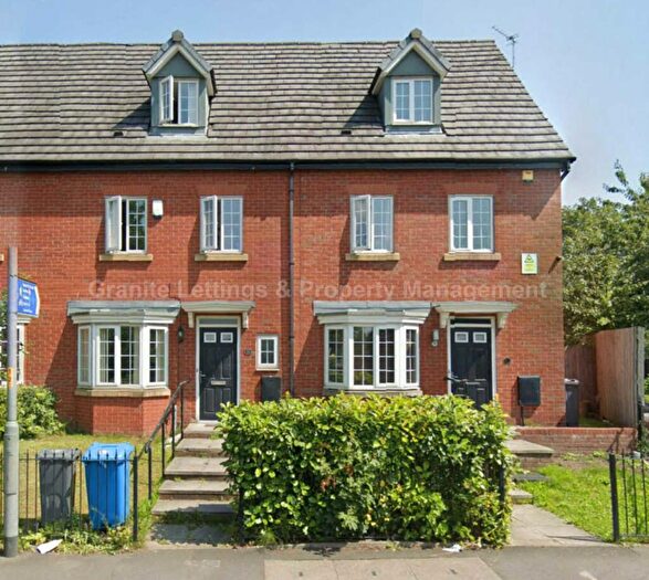 4 Bedroom Town House For Sale In Cornwall Street, Openshaw, Manchester, M11