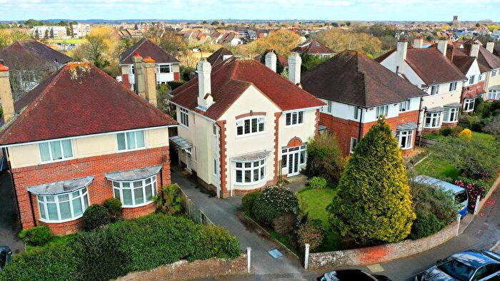 3 Bedroom Property For Sale In Donnelly Road, Bournemouth, BH6