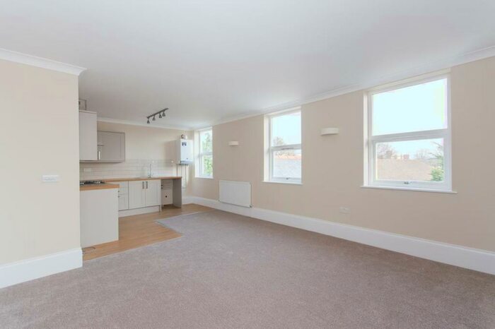 3 Bedroom Apartment To Rent In The Laurels, Oakhill Road, KT6