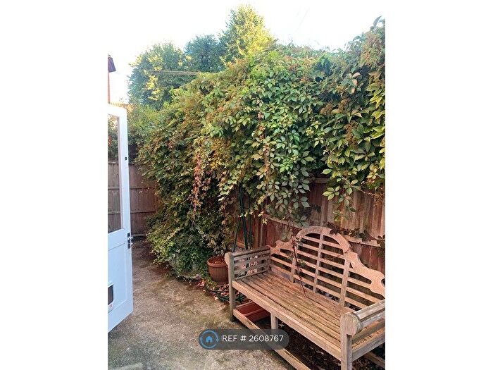 1 Bedroom Flat To Rent In Carysfort Road, London, N8