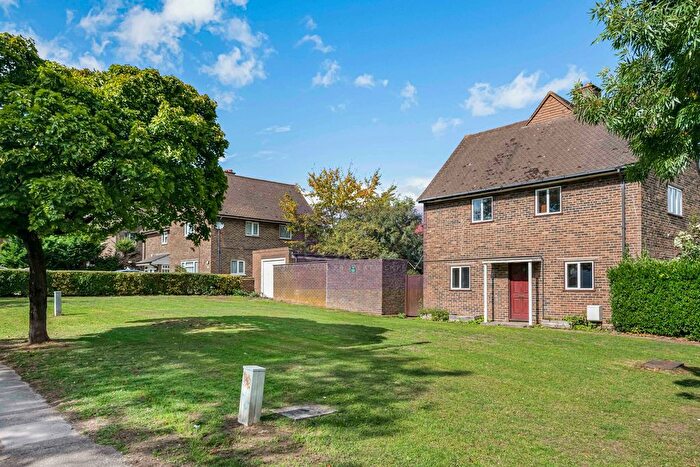 3 Bedroom Terraced House To Rent In Lee View, Enfield, EN2