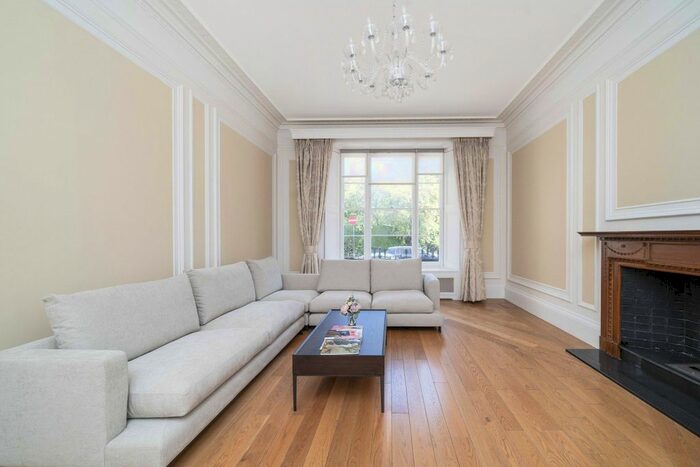 5 Bedroom Flat To Rent In Eccleston Square, London, SW1V