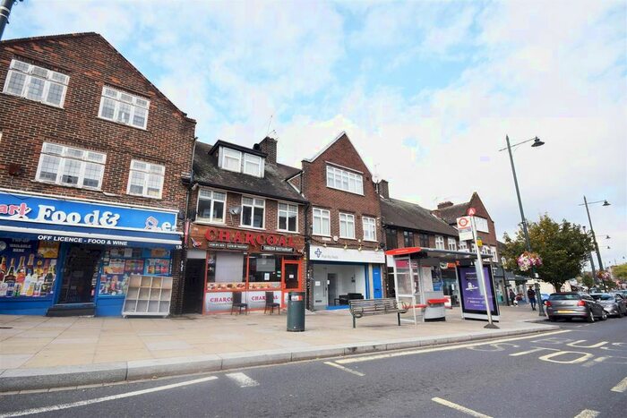 2 Bedroom Flat To Rent In High Street, Whitton, Twickenham, TW2
