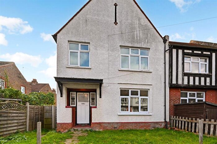 1 Bedroom House To Rent In Burnham Avenue, Bognor Regis, PO21