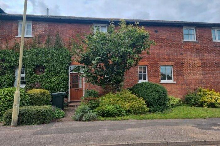 3 Bedroom Property To Rent In Kennington Road, Ashford, TN24