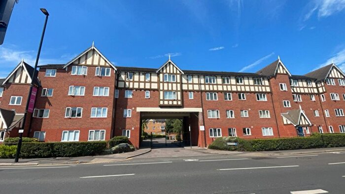1 Bedroom Flat To Rent In Richens Close, Hounslow, TW3