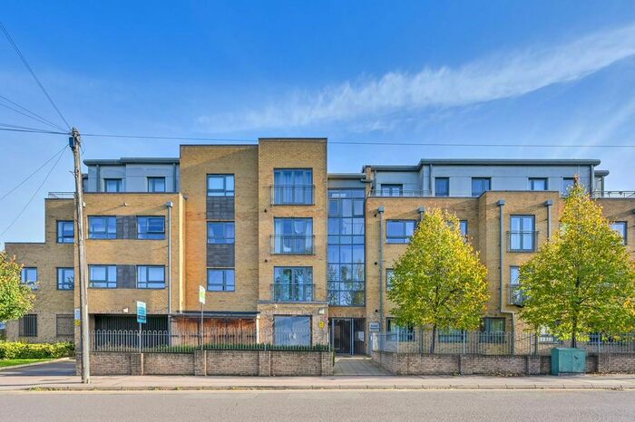 1 Bedroom Flat To Rent In Alana Heights, Chingford, London, E4