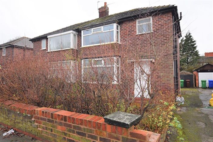 3 Bedroom Semi-Detached House To Rent In Barlow Moor Road, Chorlton Cum Hardy, Manchester, M21