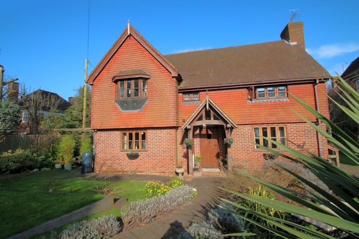 3 Bedroom Detached House For Sale In Rolvenden Road, Tenterden, TN30