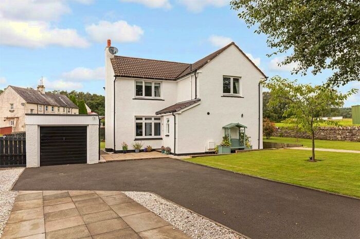 3 Bedroom Detached House For Sale In Stirling Road, Drymen, Glasgow, G63