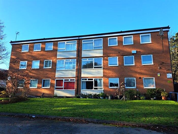 2 Bedroom Flat For Sale In Boldmere Road, Boldmere, Sutton Coldfield, B73