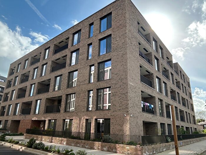 1 Bedroom Flat To Rent In Shires Lane, Sheerwater, GU21