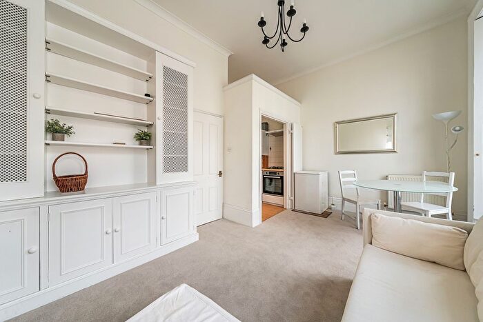 1 Bedroom Flat To Rent In Warwick Way, London, SW1V