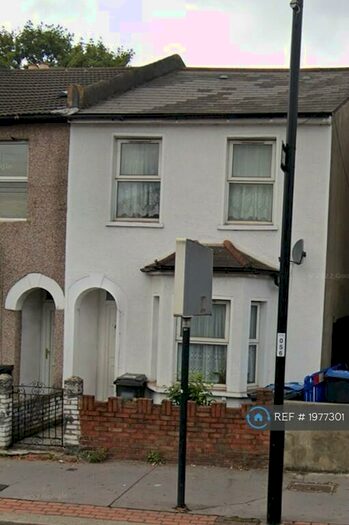 1 Bedroom Flat To Rent In Whitehorse Road, Thornton Heath, CR7