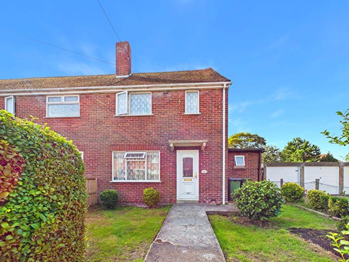 2 Bedroom End Of Terrace House For Sale In Biggins Wood Road, Folkestone, Kent, CT19