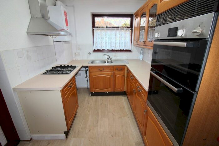 2 Bedroom Terraced House To Rent In Bealeys Avenue, Wednesfield, Wolverhampton, WV11