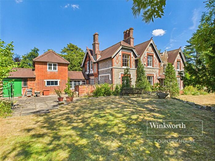 6 Bedroom Detached House For Sale In New Lane Hill, Tilehurst, Reading, Berkshire, RG30