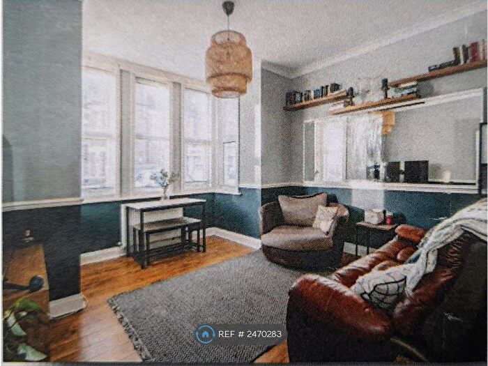 1 Bedroom Flat To Rent In Crabton Close Road, Bournemouth, BH5