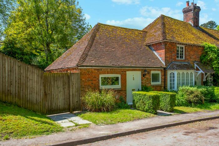 1 Bedroom End Of Terrace House For Sale In High Street, Little Bedwyn, SN8