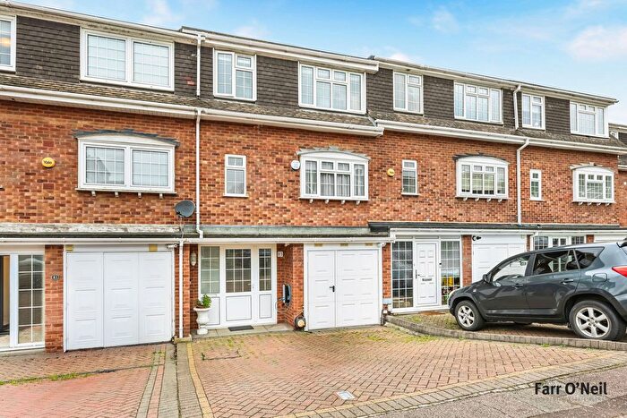 4 Bedroom Town House For Sale In Ardmore Lane, Buckhurst Hill, IG9