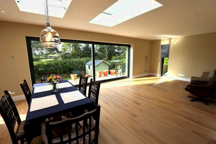 4 Bedroom Semi-Detached House To Rent In Porth-Y-Green Close, Llanblethian, Cowbridge, CF71